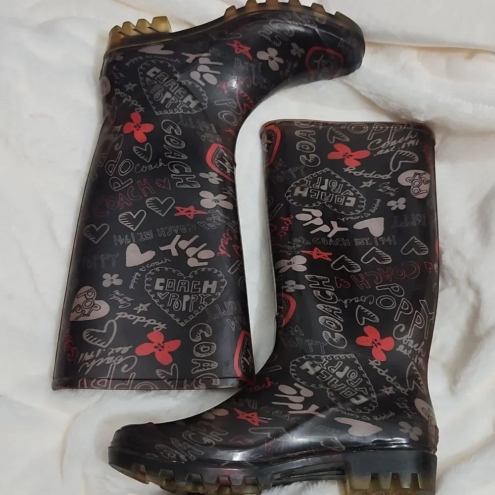 Coach Poppy Graffiti Rain Boots – Size 6 – Black/Red Logo Print
